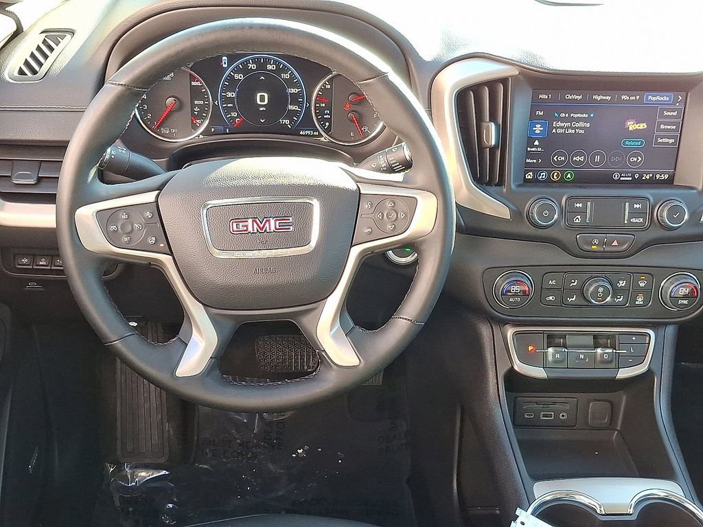 Used 2024 GMC Terrain Denali w/ Denali Premium Package image 11