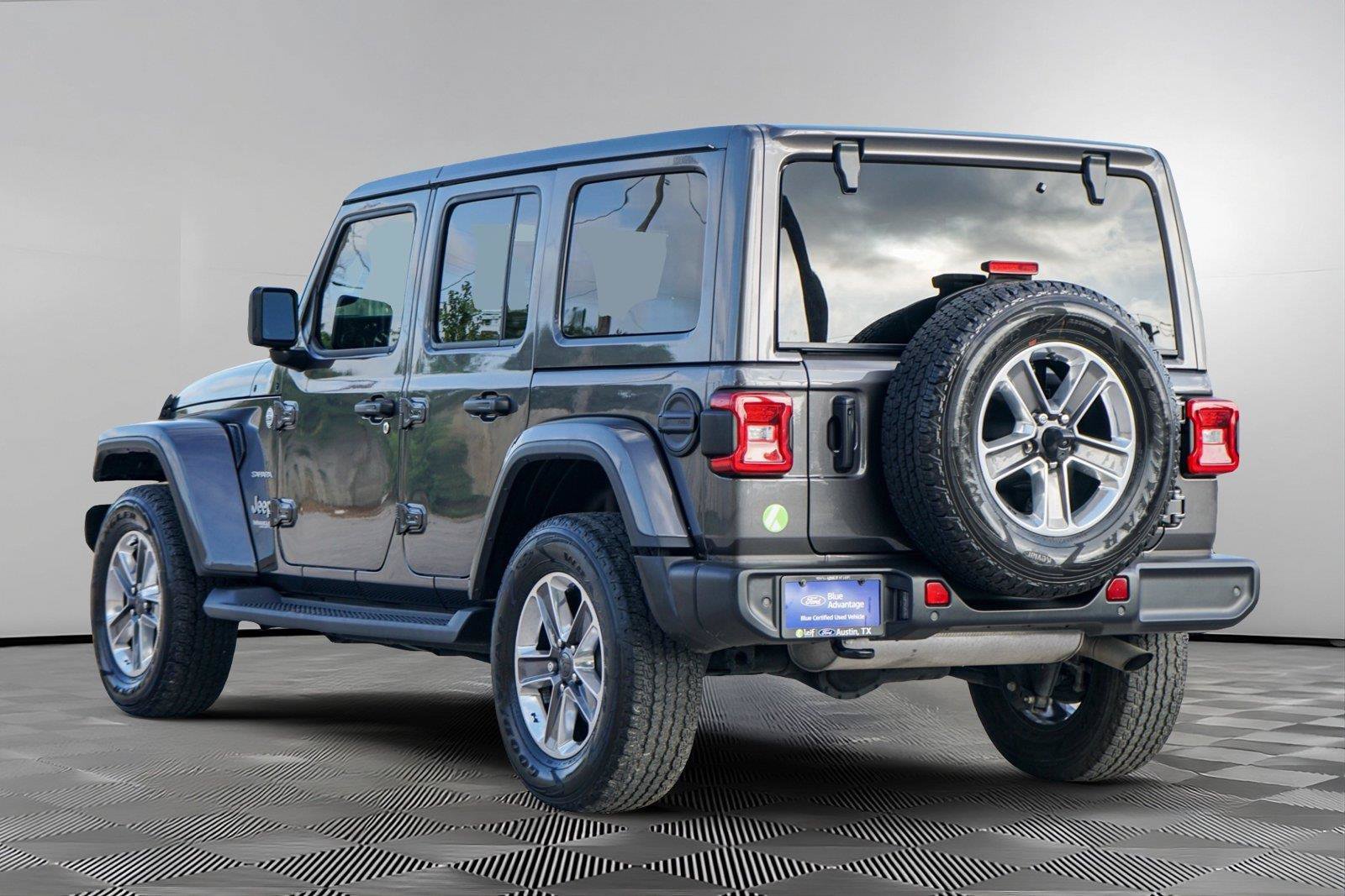 Used 2021 Jeep Wrangler Unlimited Sahara AWD/4WD image 6