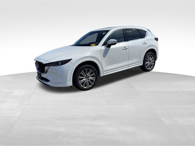 Used 2022 MAZDA CX-5 Signature AWD/4WD image 2