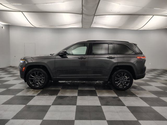 Used 2026 Jeep Grand Cherokee Limited AWD/4WD image 8