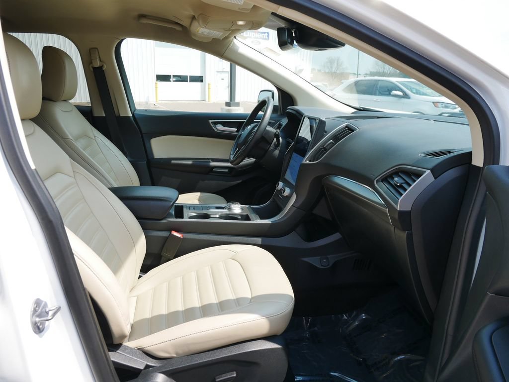 Certified 2022 Ford Edge SEL w/ Convenience Package AWD/4WD image 13