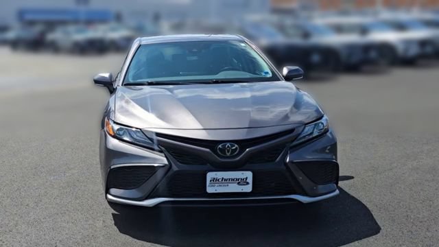 Used 2023 Toyota Camry XSE FWD image 4