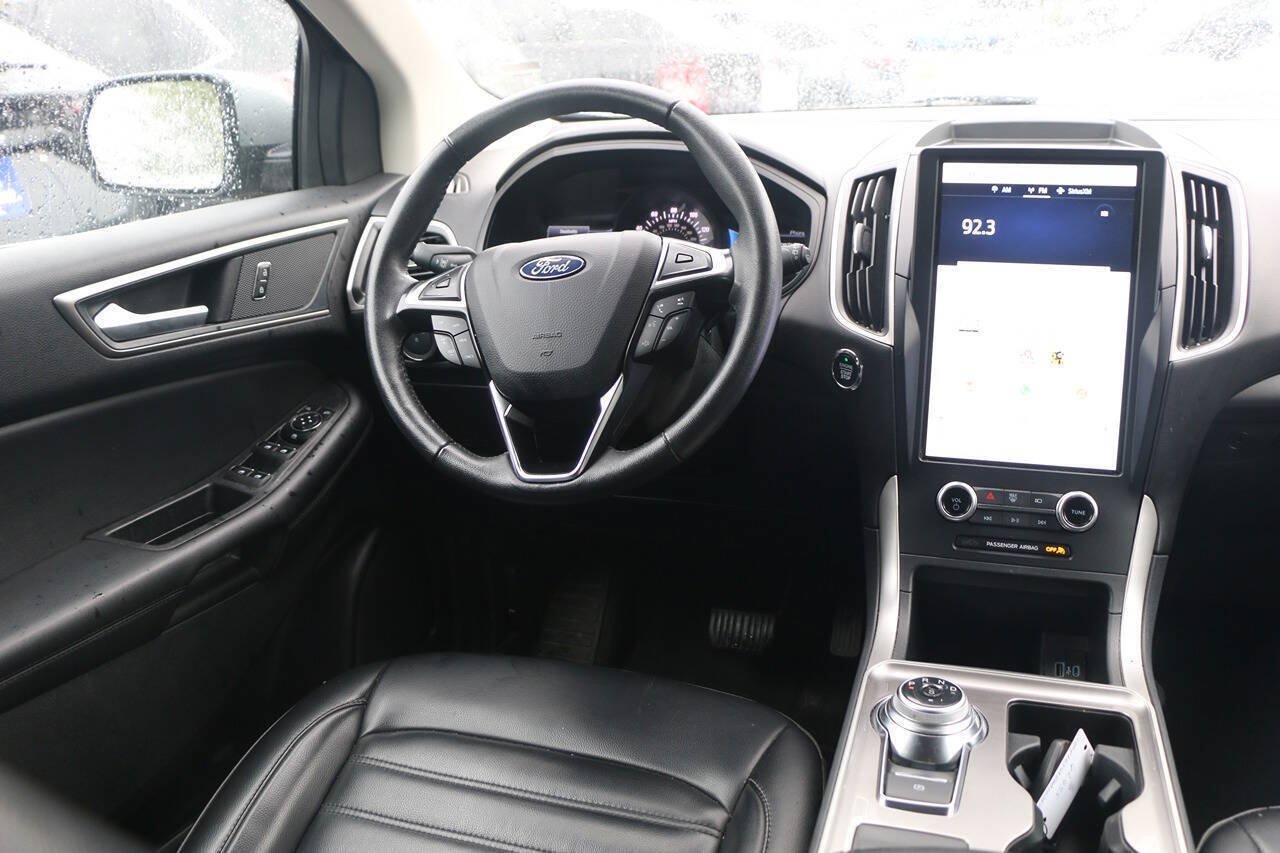 Certified 2024 Ford Edge SEL AWD/4WD image 15