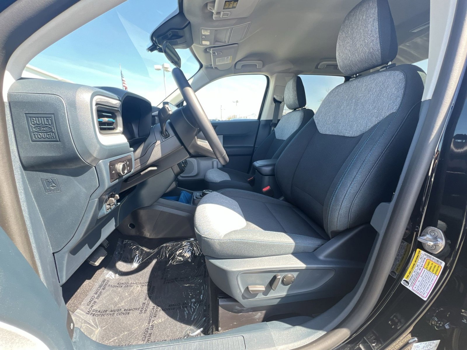 Certified 2025 Ford Maverick XLT w/ XLT Luxury Package image 13