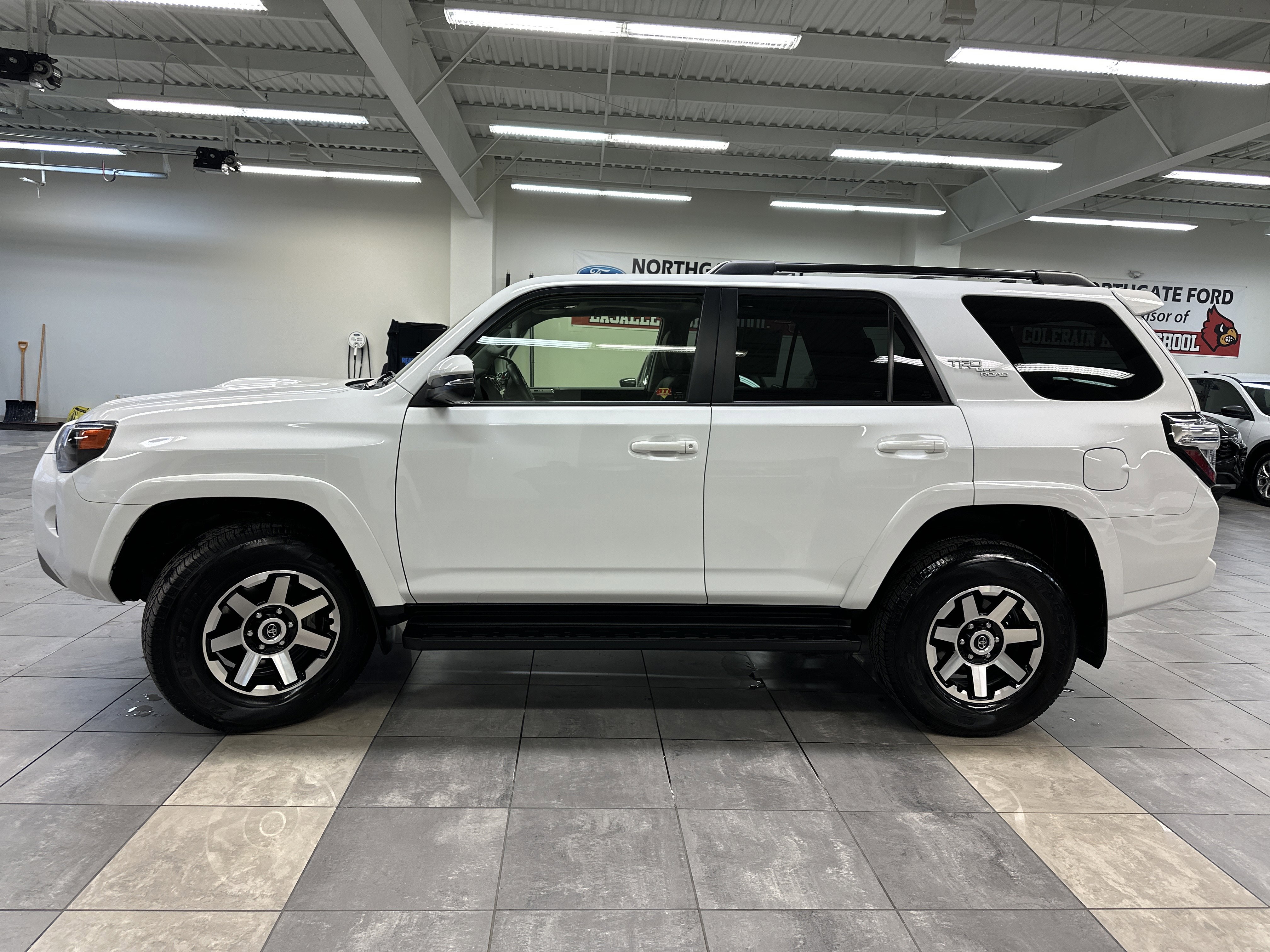 Used 2024 Toyota 4Runner TRD Off-Road Premium image 17
