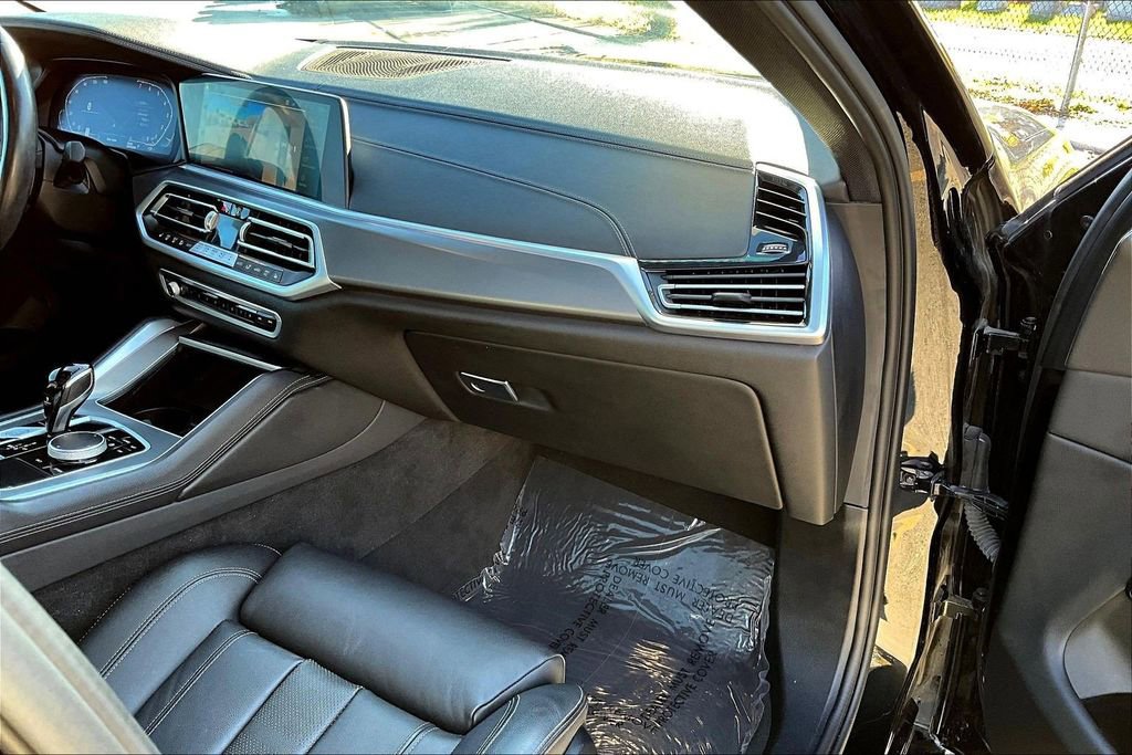 Used 2022 BMW X6 xDrive40i w/ M Sport Package AWD/4WD image 15