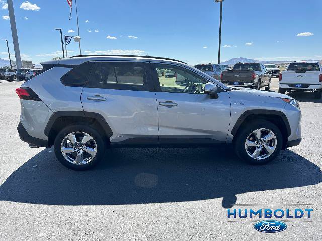 Used 2021 Toyota RAV4 XLE Premium AWD/4WD image 4