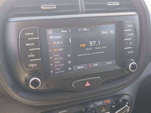 Used 2020 Kia Soul LX FWD image 13