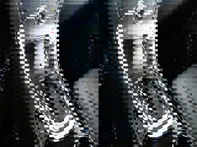 Certified 2018 Ford Edge Titanium w/ Cold Weather Package image 18