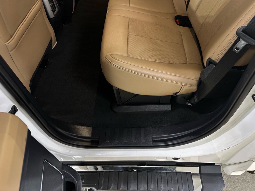 Certified 2022 Ford F250 Lariat w/ Chrome Package image 27