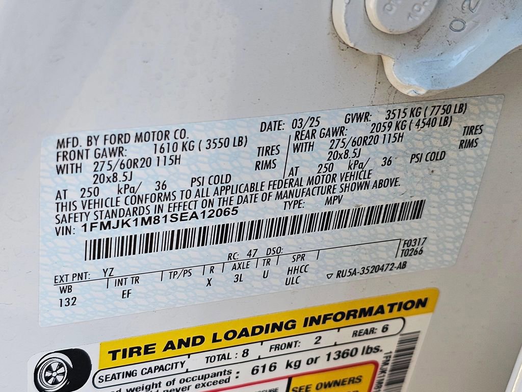 Certified 2025 Ford Expedition Max Platinum image 32