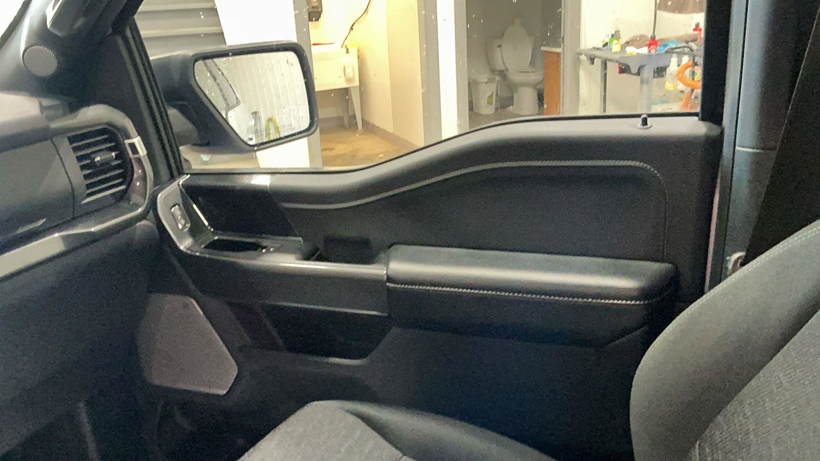 Certified 2022 Ford F150 XLT w/ Equipment Group 302A High image 18