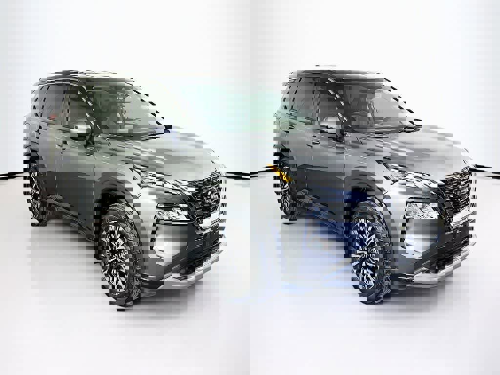 Used 2023 Nissan Rogue SV image 7