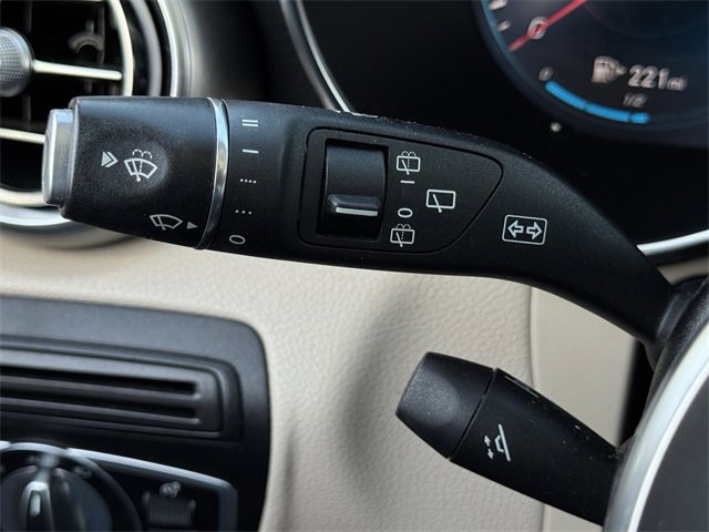 Used 2021 Mercedes-Benz GLC 300 image 20