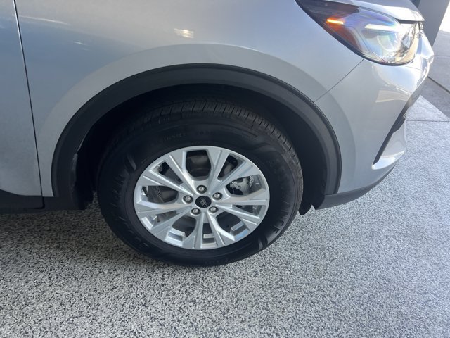 Certified 2024 Ford Escape Active w/ Tech Pack #1 AWD/4WD image 4