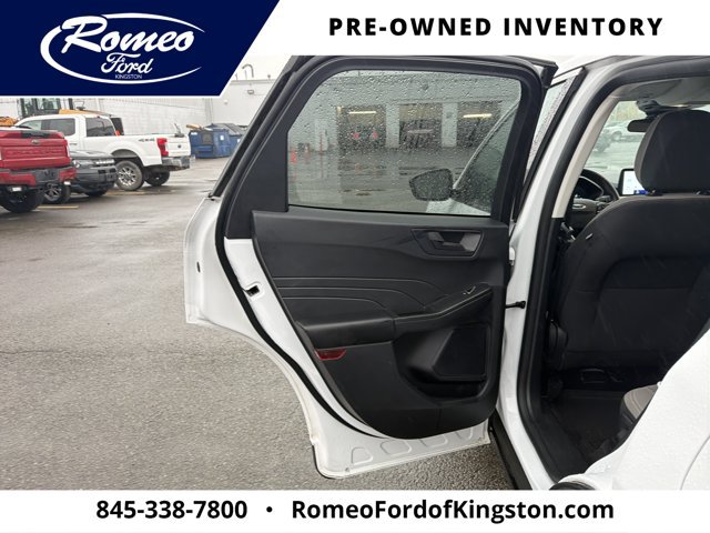 Certified 2022 Ford Escape SE w/ Cold Weather Package AWD/4WD image 26