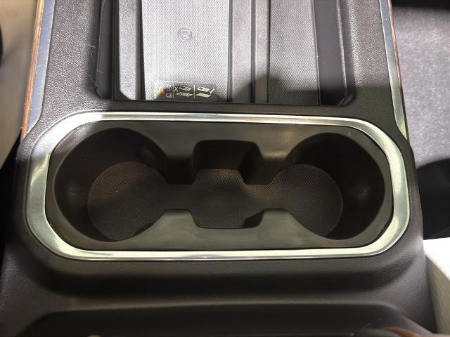 Used 2019 Chevrolet Silverado 1500 High Country w/ Technology Package image 26