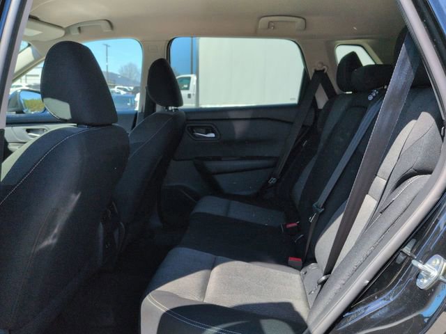 Used 2025 Nissan Rogue SV image 17