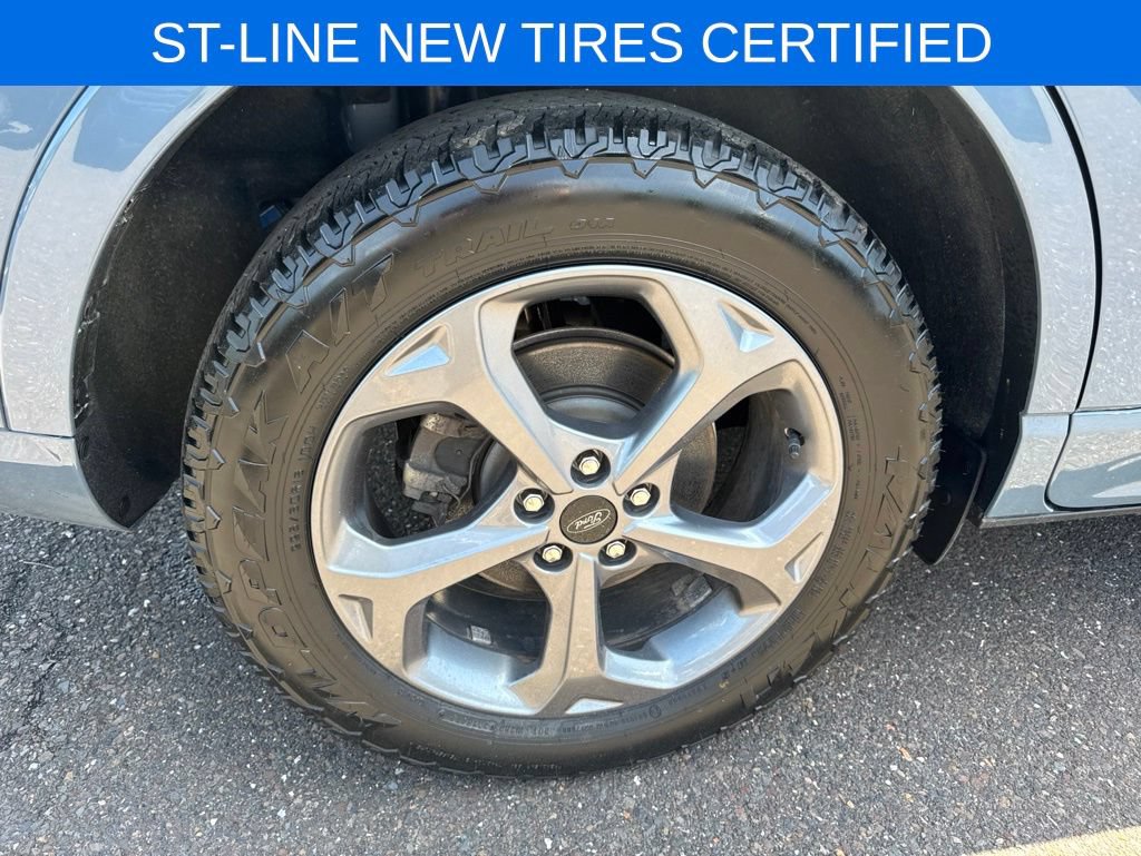 Certified 2023 Ford Escape ST-Line w/ Tech Pack #1 AWD/4WD image 40