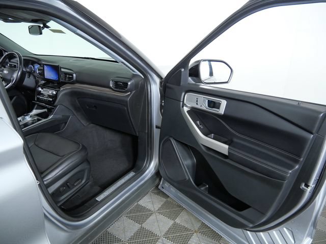 Certified 2021 Ford Explorer Limited AWD/4WD image 7