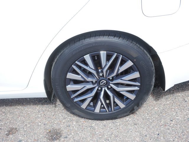 Used 2023 Nissan Altima 2.5 SV FWD image 8