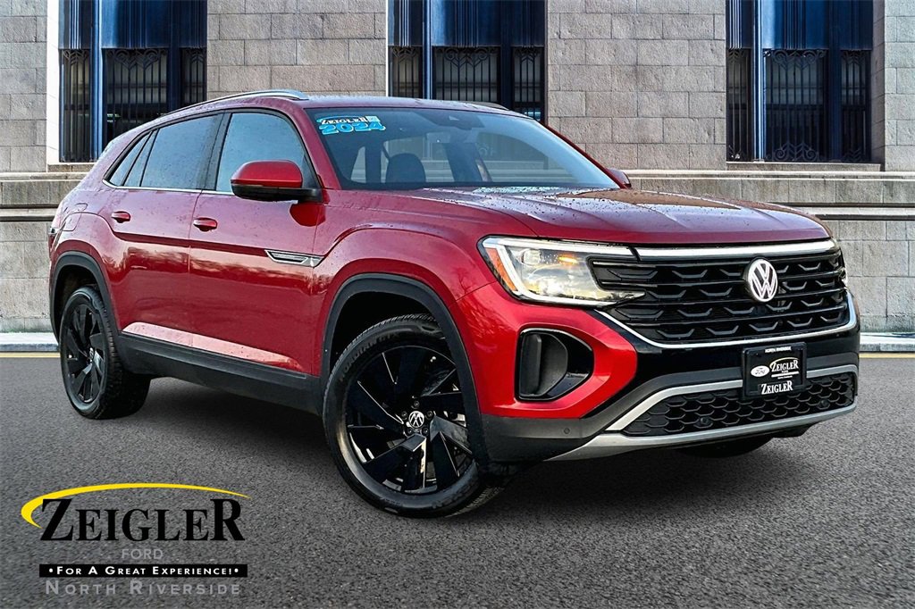 Used 2024 Volkswagen Atlas Cross Sport SE w/ Panoramic Sunroof Package image 1
