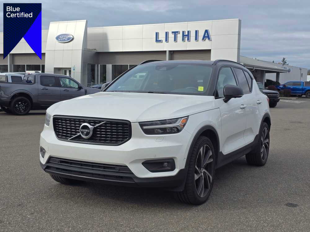Used 2019 Volvo XC40 T5 R-Design image 1