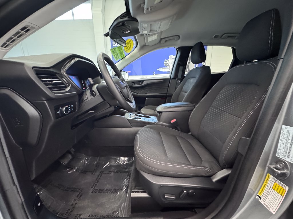 Certified 2024 Ford Escape Active AWD/4WD image 12