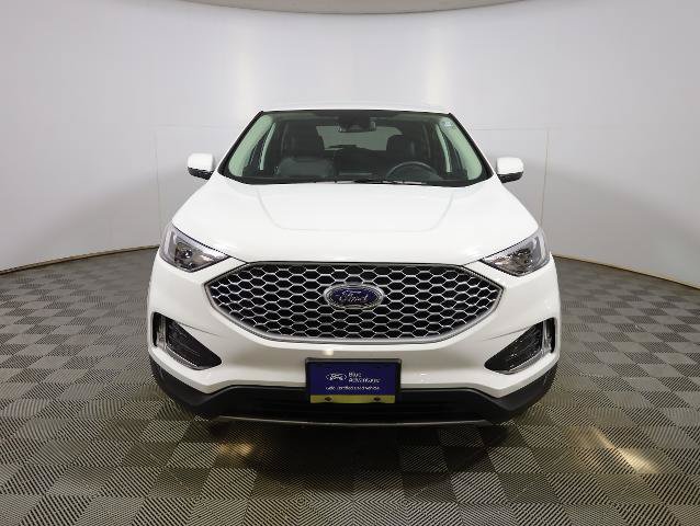 Certified 2024 Ford Edge SEL w/ Convenience Package AWD/4WD image 4