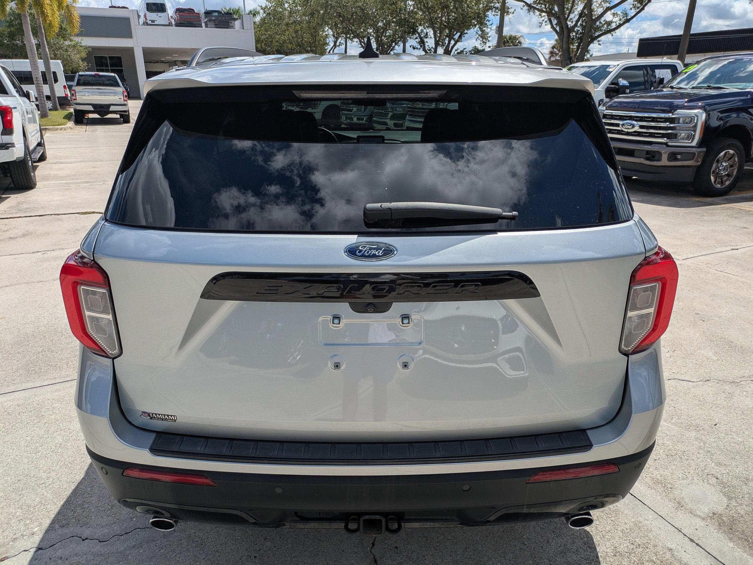 Certified 2024 Ford Explorer ST-Line w/ Class IV Trailer Tow Package RWD image 5
