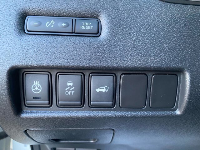 Used 2018 Nissan Murano SL w/ Midnight Edition Package FWD image 12