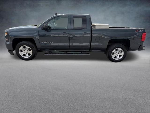 Used 2018 Chevrolet Silverado 1500 LT w/ All Star Edition AWD/4WD image 2