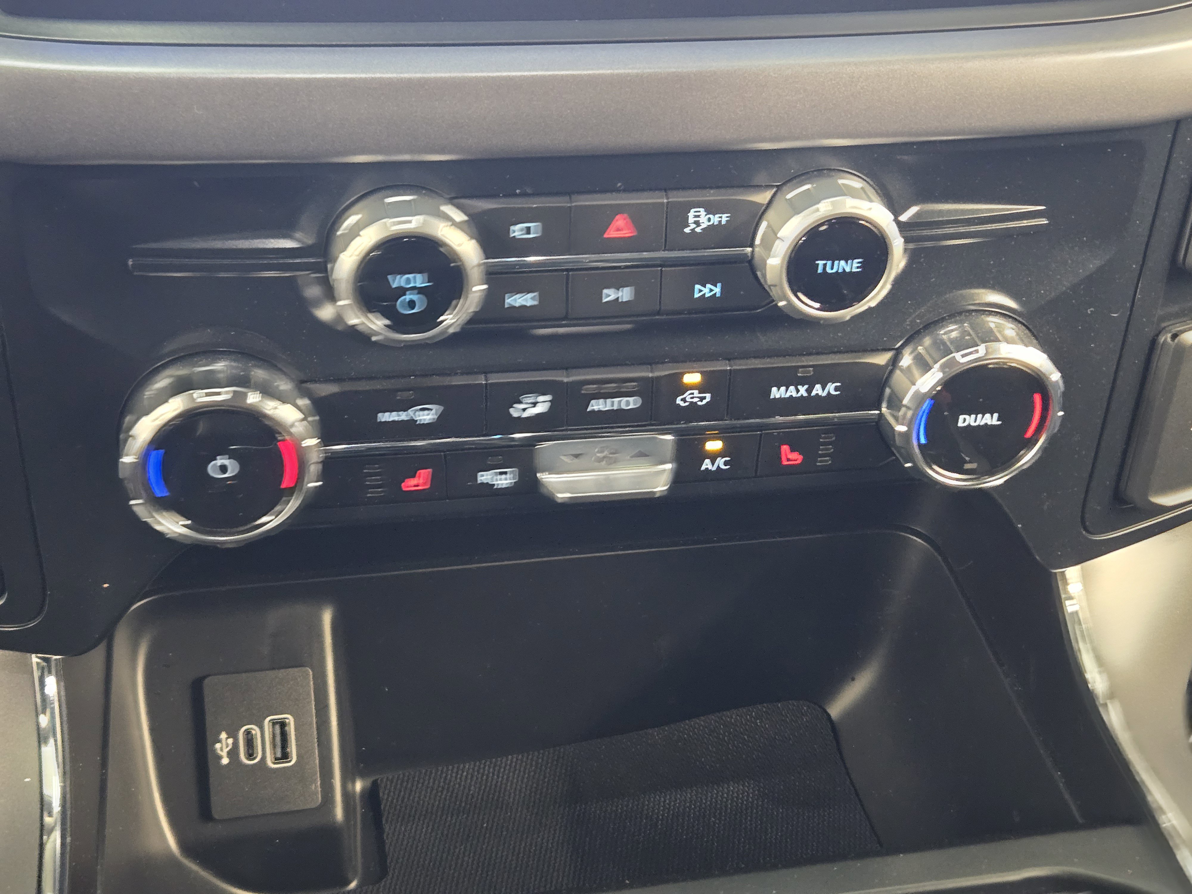 Certified 2025 Ford F150 XLT w/ Equipment Group 302A MID image 16