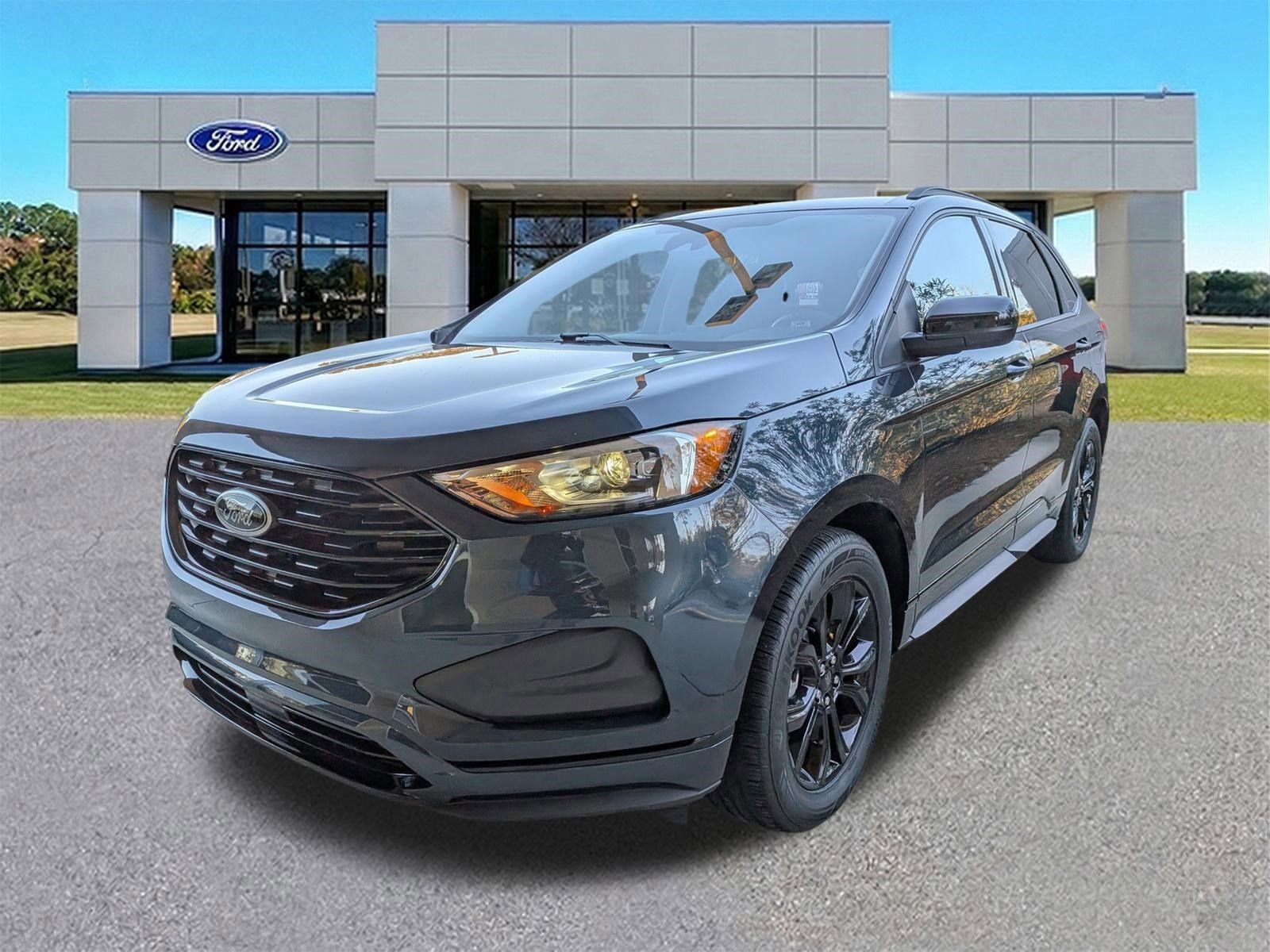 Certified 2024 Ford Edge SE w/ Black Appearance Package video 2