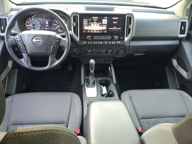 Used 2025 Nissan Frontier SV AWD/4WD image 29