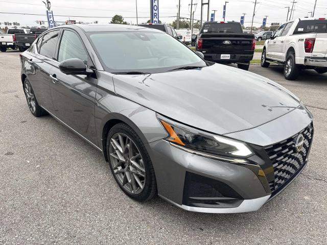 Used 2023 Nissan Altima 2.0 SR image 3