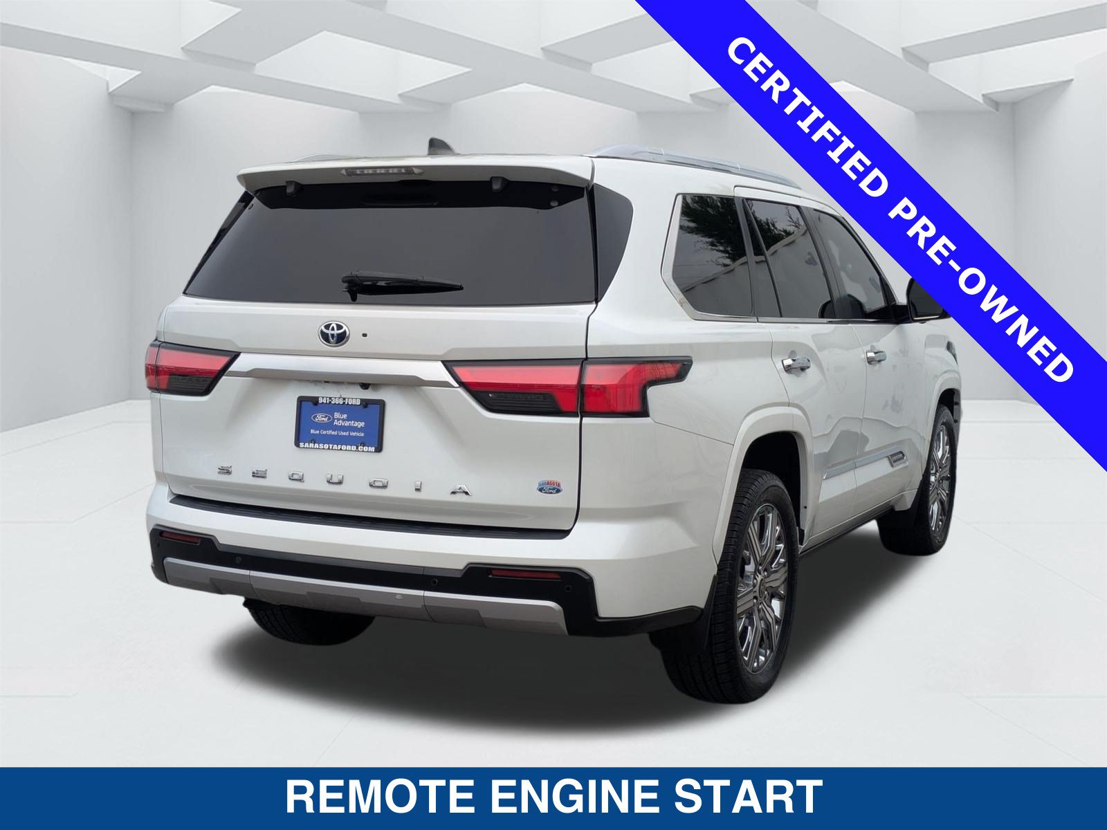 Used 2024 Toyota Sequoia Capstone AWD/4WD image 5