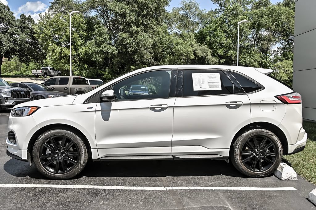 Certified 2023 Ford Edge ST-Line AWD/4WD image 7