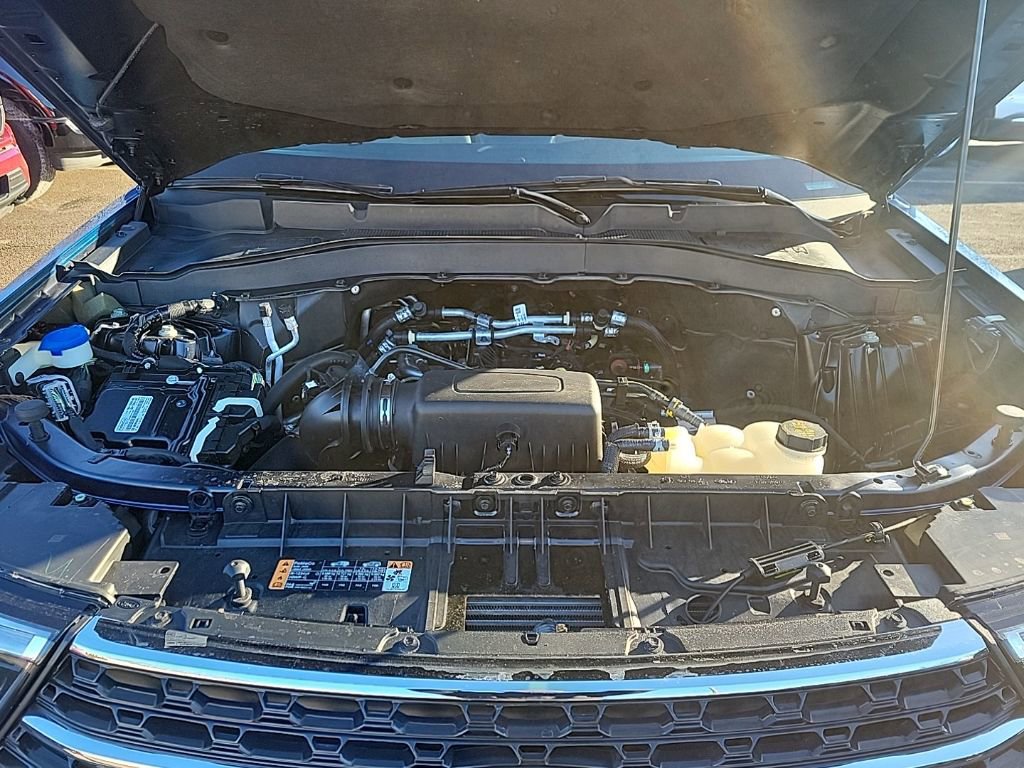 Certified 2023 Ford Explorer XLT w/ Class IV Trailer Tow Package image 11