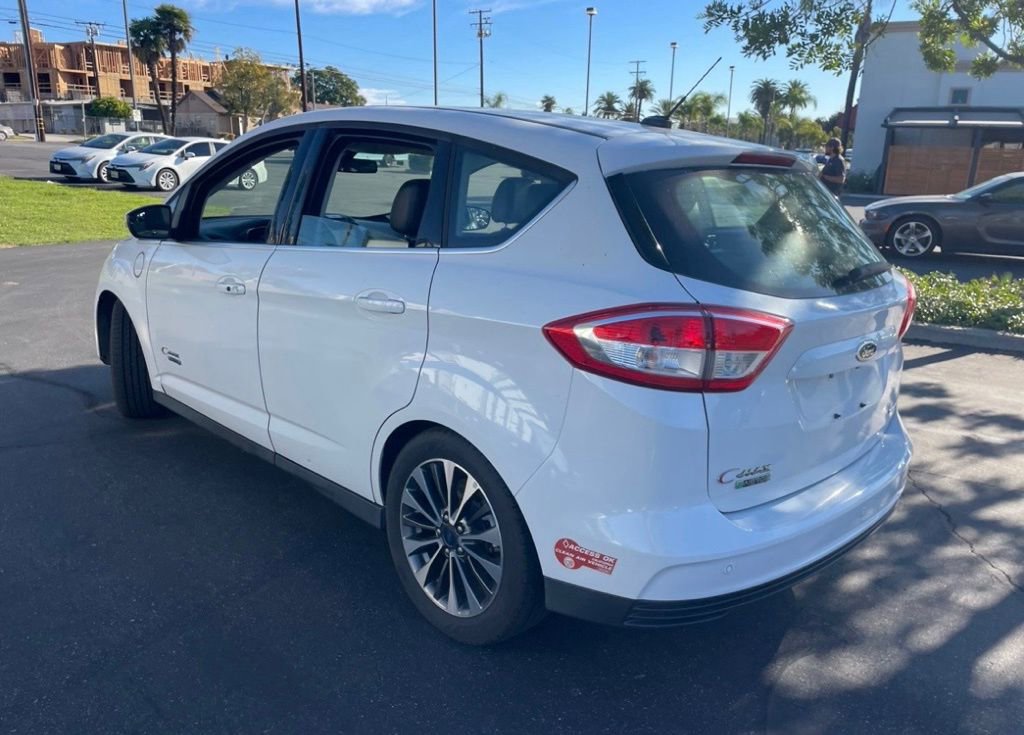 Certified 2017 Ford C-MAX Energi Titanium image 3