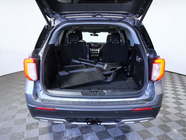 Certified 2021 Ford Explorer XLT w/ Equipment Group 202A image 9