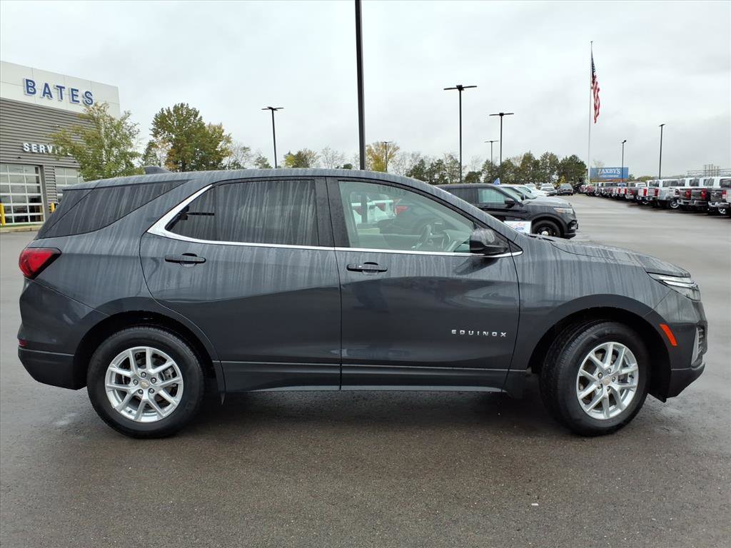 Used 2023 Chevrolet Equinox LT w/ Driver Convenience Package image 6