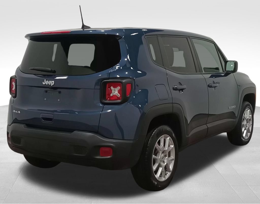 Used 2023 Jeep Renegade Latitude AWD/4WD image 3