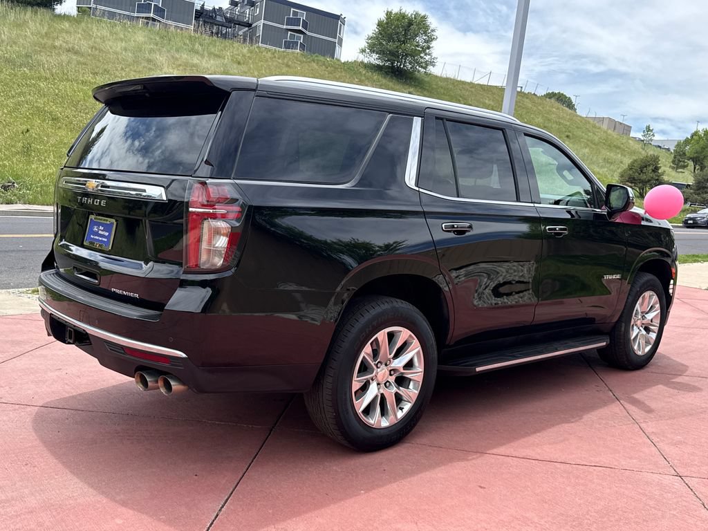 Used 2024 Chevrolet Tahoe Premier AWD/4WD image 9