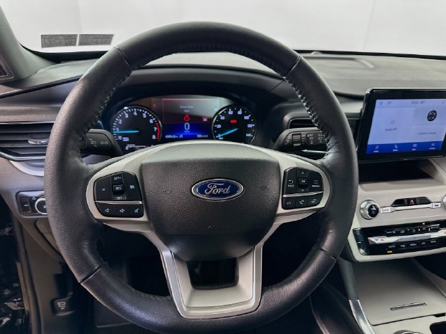 Certified 2023 Ford Explorer XLT w/ Equipment Group 202A AWD/4WD image 14