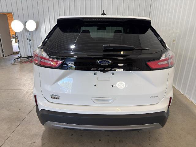 Certified 2023 Ford Edge SEL w/ Convenience Package AWD/4WD image 3