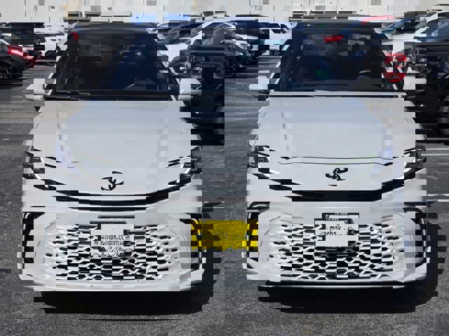 Used 2025 Toyota Camry XSE w/ Premium Package image 8