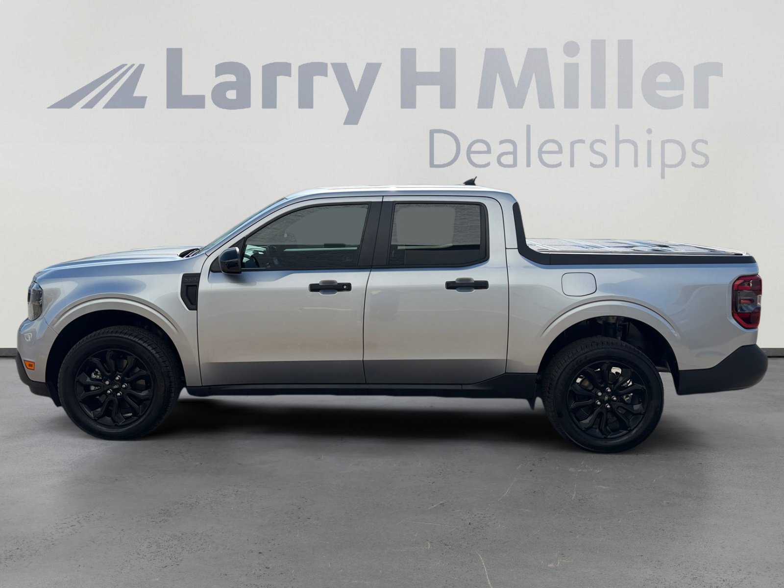Certified 2024 Ford Maverick XLT w/ XLT Luxury Package FWD image 2