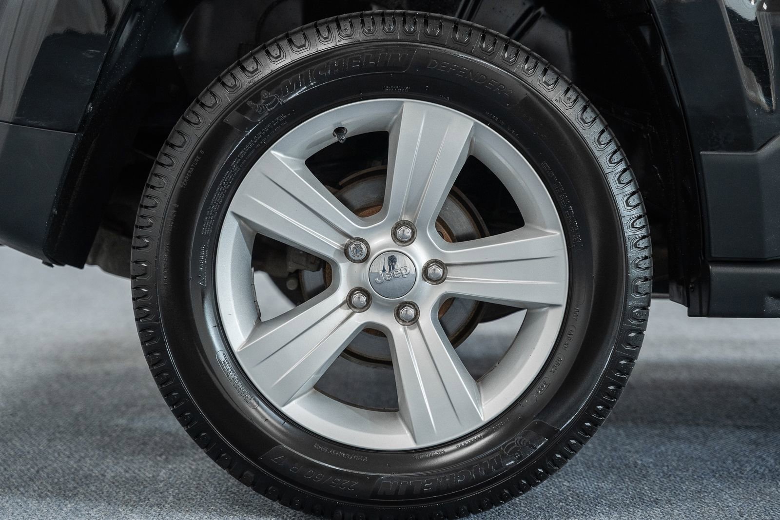 Used 2017 Jeep Patriot Latitude image 14