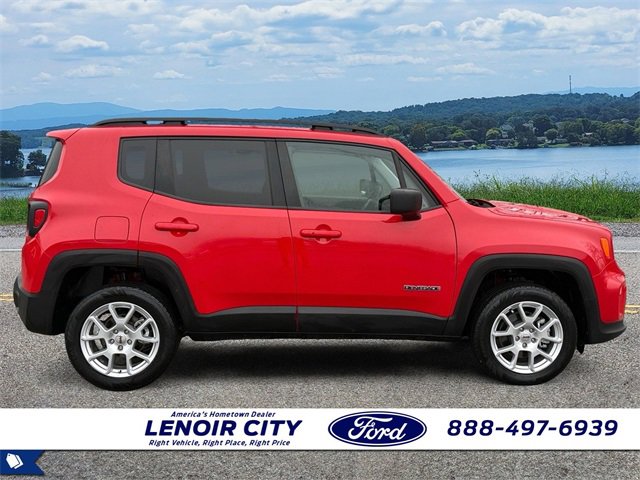 Used 2022 Jeep Renegade Latitude image 8